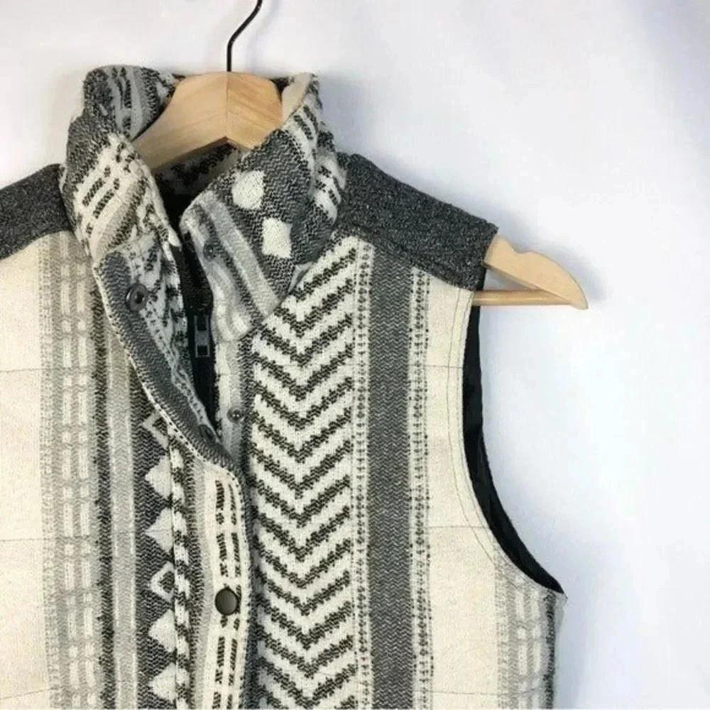Staccato Gray & Cream Geometric Tribal Full Zip Vest S - Picture 3 of 5